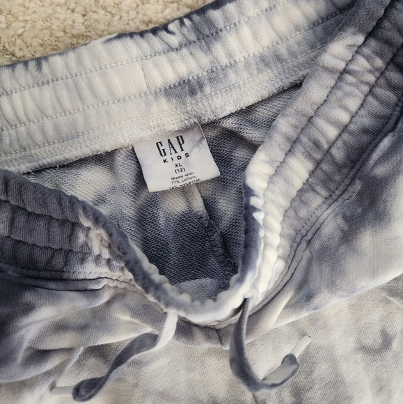 Gap sweats - Picture 2 of 3